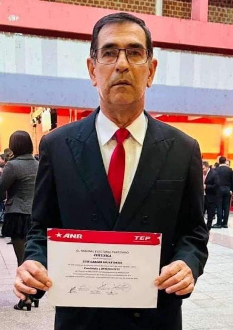 El proclamado candidato a intendente por la Lista 1 de la ANR en Mbuyapey, Luis Carlos Rojas, renunció al cargo para buscar su reelección.