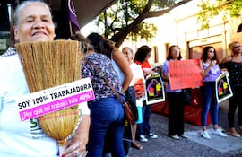 El empleo público lidera en términos de remuneración, seguido por el sector privado y los trabajadores independientes.