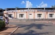 Acceso al Hospital Pediátrico Niños de Acosta Ñu, situado en la ciudad de San Lorenzo.