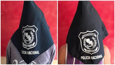 Estos dos hombres fueron aprehendidos en flagrante comisión de tentativa de hurto, cuando intentaron sustraer puertas de madera de una vivienda.