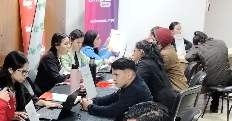 Feria de Empleo: necesidad de trabajo duplica puestos ofertados por el MTESS