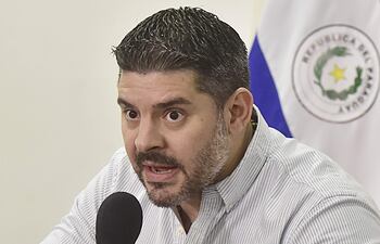 Óscar Nenecho Rodriguez, al momento de presentar su renuncia para evitar ser destituido de la intendencia.