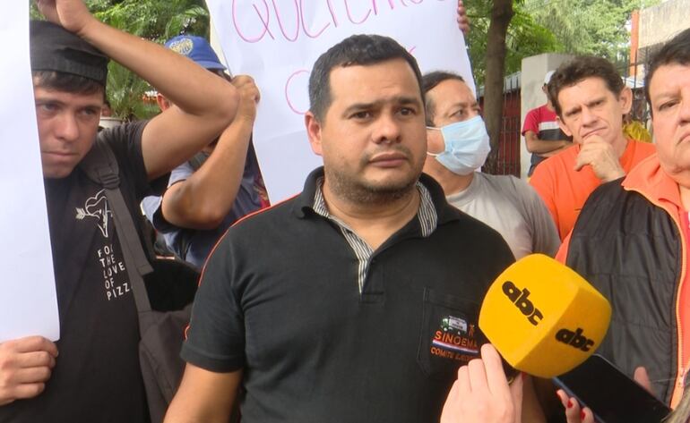 Edgar Fernández, vocero del Sindicato de Obreros y Empleados (Sinoema).
