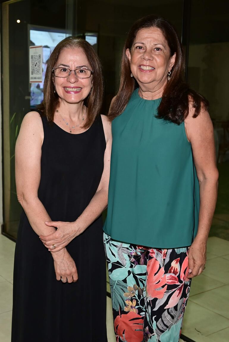 Stella Duarte y Sofía Mongelós de Dami.