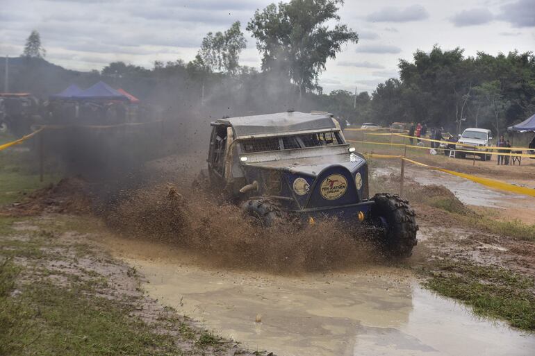 Antonio Tenkathen y Víctor Pereira se adjudicaron la Clase TT4L y fueron segundos en la general.