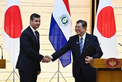 El presidente paraguayo Santiago Peña y el primer ministro japonés Shigeru Ishiba.