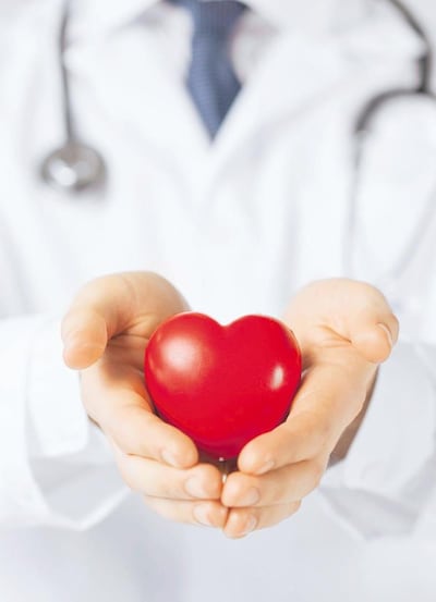 La tetralogía de Fallot es una cardiopatía congénita que combina una comunicación interventricular (CIV), estenosis pulmonar, dextraposición de la aorta e hipertrofia del ventrículo derecho.