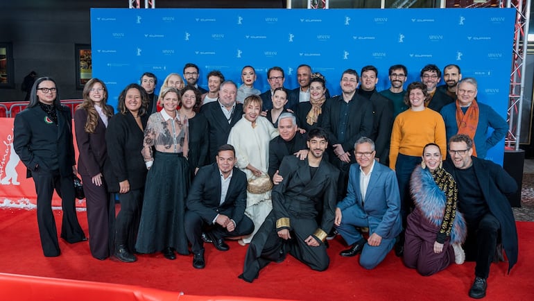 Un gran equipo de productores, actores y el director acompañaron el estreno de la película paraguaya "Narciso" en la Berlinale.