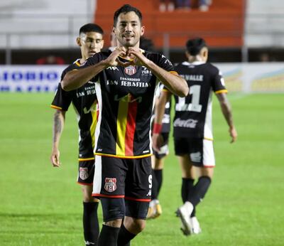 Clementino González marcó ayer el primer gol en el triunfo de General Caballero sobre Sportivo Trinidense 2-1, en e Ka’arendy.