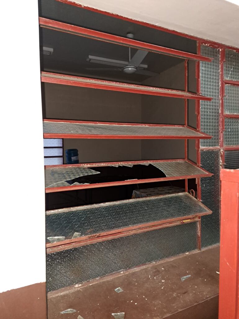 Escuela Básica N°643 Dolores Acuña de García