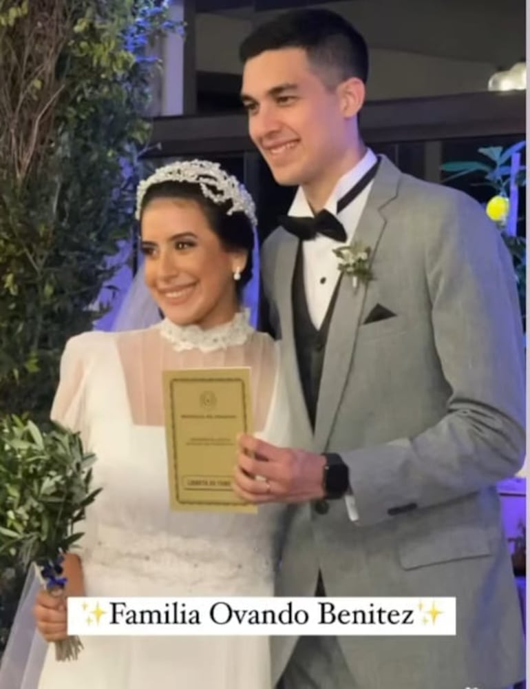 Los recién casados, Belén Benítez y "Chochi" Ovando. (Captura de la historia de Instagram de Chochi Ovando)