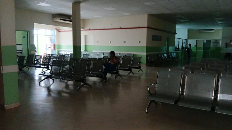 Los pasillos del Hospital Pediátrico Niños de Acosta Ñu quedaron vacíos ante la huelga de médicos.