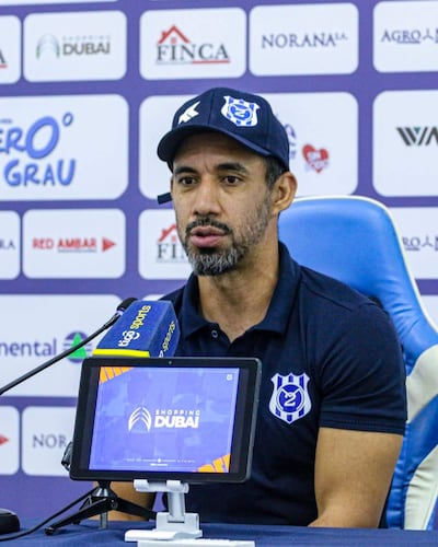 Eduardo Ledesma (40 años), entrenador del Sportivo 2 de Mayo de Pedro Juan Caballero.