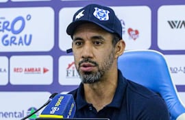 Eduardo Ledesma (40 años), entrenador del Sportivo 2 de Mayo de Pedro Juan Caballero.