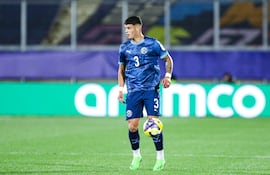 Axel Balbuena Otazú (19 años) defensor central que integra la selección paraguaya Sub 20.