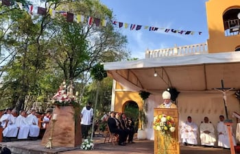 Con fe y devoción, honran a San Agustín en Emboscada.