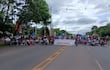 Docentes cierran la ruta PY01 en el departamento de Misiones en protesta por la reforma de la Caja Fiscal.