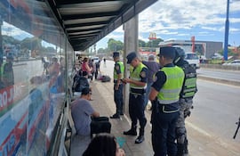 Controles policiales en Asunción terminan con varias detenciones por diversos hechos punibles.