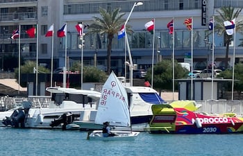 Elisa Núñez ya instalada en Tánger para el Mundial Optimist, cuyo campeonato arrancará este jueves con la inauguración oficial.