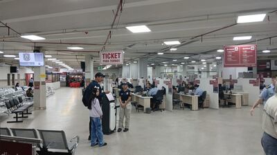 Poca presencia de personas en la mañana de este jueves en la central del Departamento de Identificaciones.