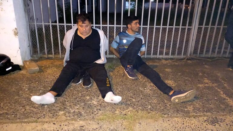 Dos personas aprehendidas en flagrante comisión de hurto en Asunción