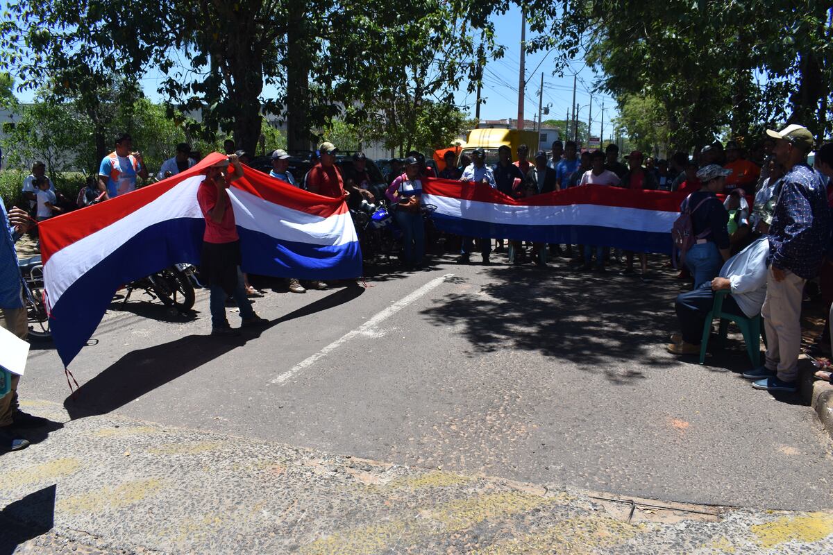 Sin respuestas de Yacyretá, pescadores volverán a movilizarse