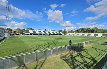 El estadio La Arboleda albergará el "clásico moderno" entre Guaraní y Libertad, correspondiente a la decimoquinta ronda del torneo Apertura 2026.