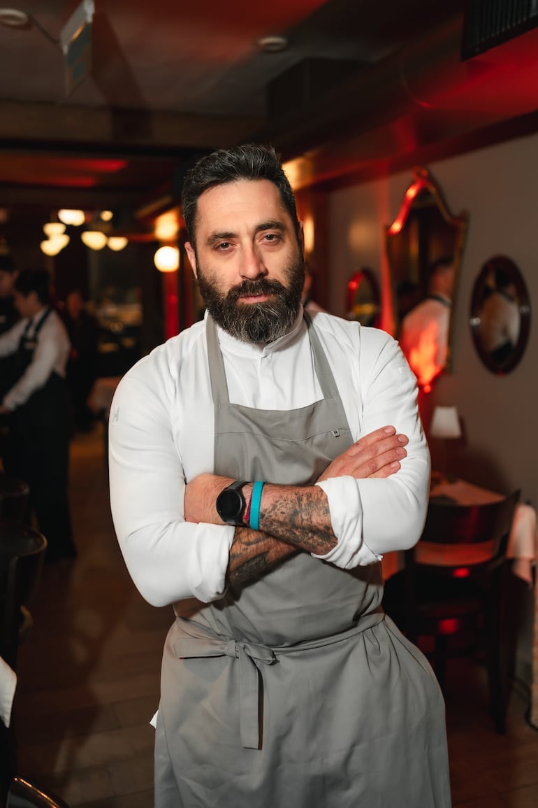 El chef Sebastián Weigandt preparó los platos de Talleyrand Le Grill & Cuisine de delSol Shopping.