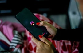 En la política latinoamericana operan granjas de bots como la hallada en Bolivia