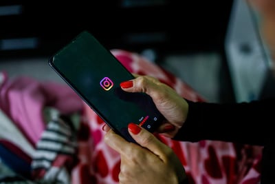 En la política latinoamericana operan granjas de bots como la hallada en Bolivia