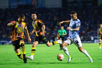 Juan Danilo Santacruz (29 años), delantero paraguayo de Jaiba Brava o Tampico Madero.