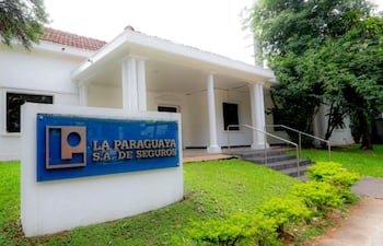 La Paraguaya SA de Seguros y Reaseguros conmemora 135 años de su fundación.