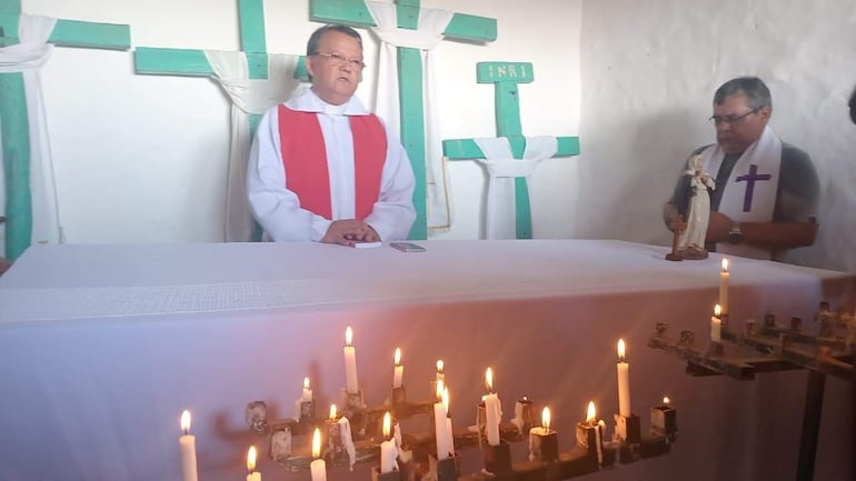 El sacerdote Armando Sotelo exhortó a la fe, la devoción y la esperanza de los cristianos.