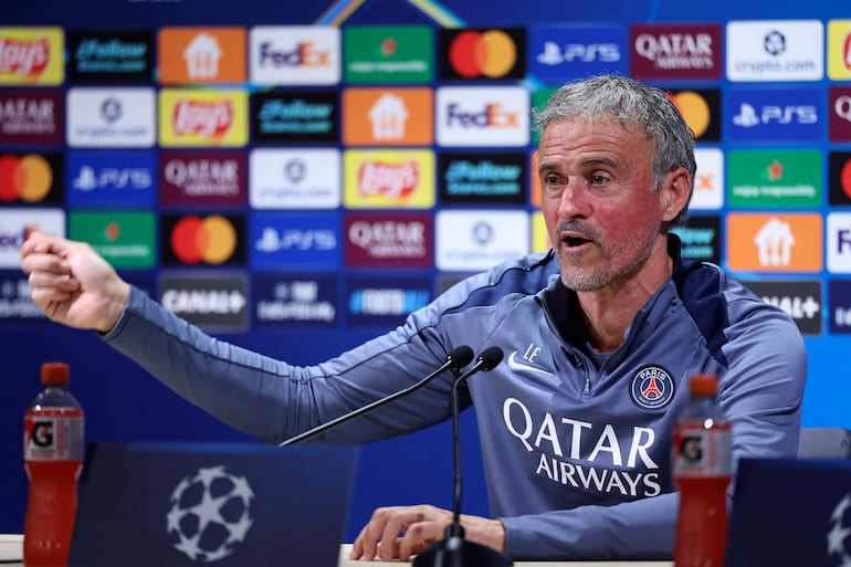  Luis Enrique, entrenador del PSG, se muestra confiado para el partido de hoy.