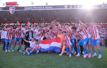 Los integrantes de la selección paraguaya sub 20 que lograron retener la medalla de ora en los Juegos Suramericanos 2026.