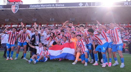 Los integrantes de la selección paraguaya sub 20 que lograron retener la medalla de ora en los Juegos Suramericanos 2026.