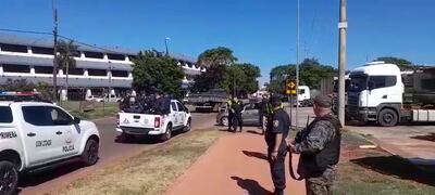 Agentes policiales de Amambay intensifican los controles en la frontera con el Brasil.
