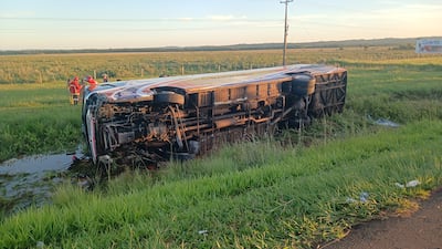 Coronel Oviedo accidente bus vuelco