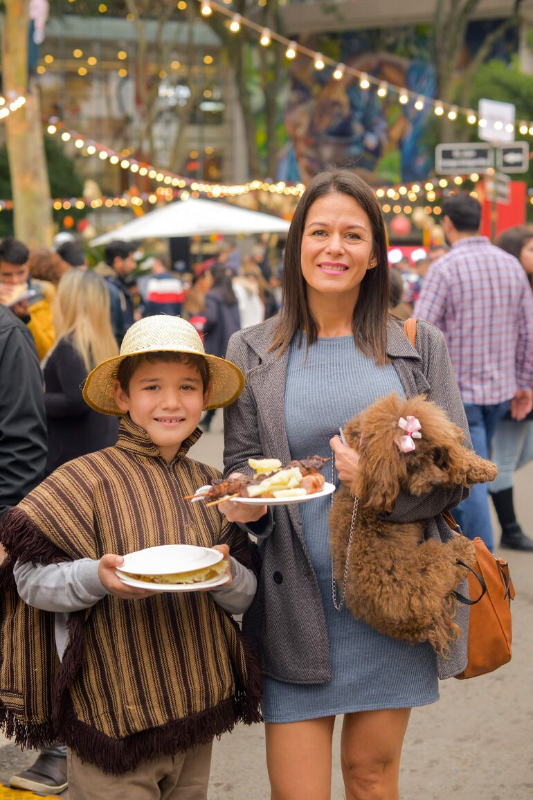 El Barrio Mariscal se prepara para su fiesta de San Juan.