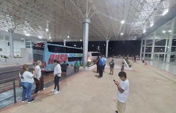Los buses de turismo podrán cruzar desde las 19:00 hasta las 22:00 por el puente de la Integración.