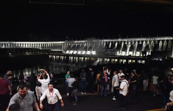 La visita a la Central Hidroeléctrica es uno de los atractivos del complejo turístico de Itaipú.