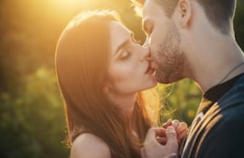 Beso, imagen ilustrativa.