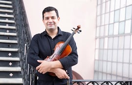 Fernando Aquino Navarro.