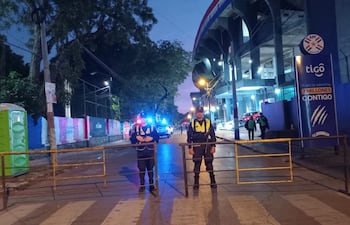 Dispositivo de seguridad en la zona del Estadio Defensores del Chaco.