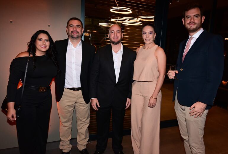 Dahiana Ferrari, Raúl Gavilán, Carlos Loreiro, Rossana Nicolaus y Juan Pablo Artaza.