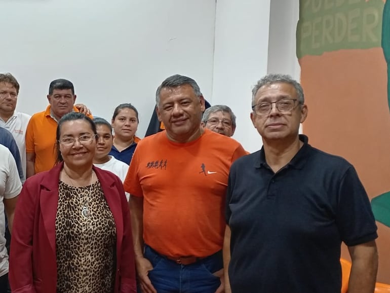Secretarios de los tres sindicatos de la Municipalidad: Simuca, Sitrama y Sinoema.