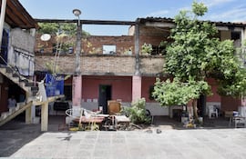 Vista del viejo pabellón de la Escuela Básica N° 225 Juan León Mallorquín.