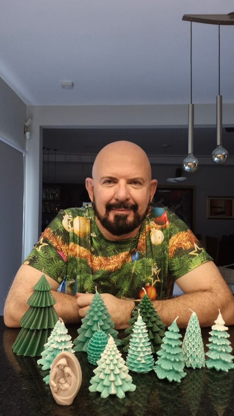 “Hace como 3 años que empecé haciéndolas para mí con resto de velas que tenía", nos contó Jorge Puig sobre los inicios de su emprendimiento. (Gentileza)