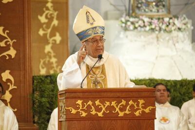 Monseñor Ricardo Valenzuela, durante su homilía de este domingo en Caacupé.