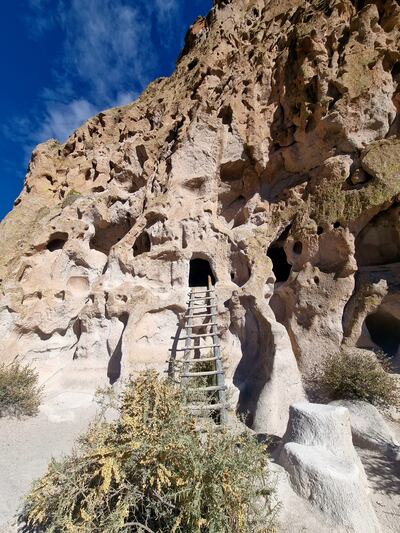Bandelier National Monument New Mexico. Monumento Nacional Bandelier parte de las tierras ancestrales de al menos 23 naciones en Nuevo Mexico Estados Unidos. Revista Dominical. Fotos Marta Escurra 7 de agosto de 2023